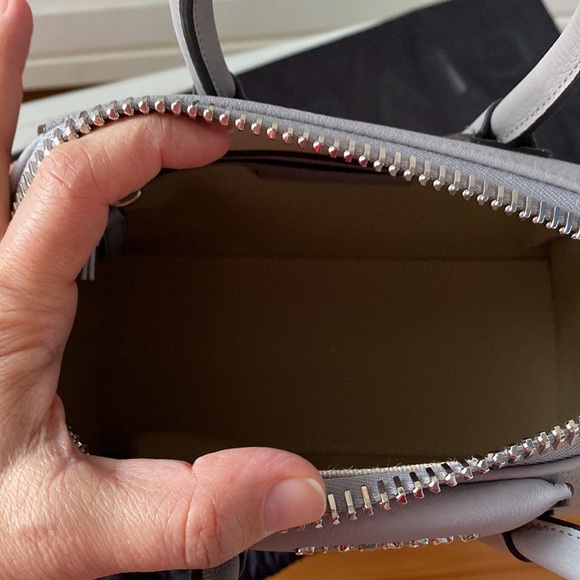 Givenchy Antigona Bag - Picture 7 of 12